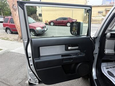 2007 Toyota FJ Cruiser 4dr SUV   - Photo 13 - South Gate, CA 90280