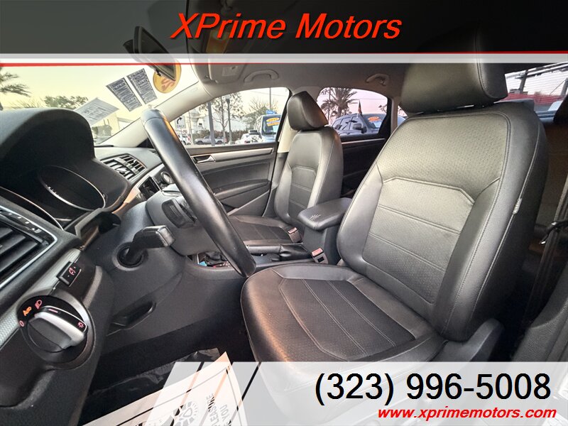 2018 Volkswagen Passat 2.0T R-Line - Photo 16 - South Gate, CA 90280