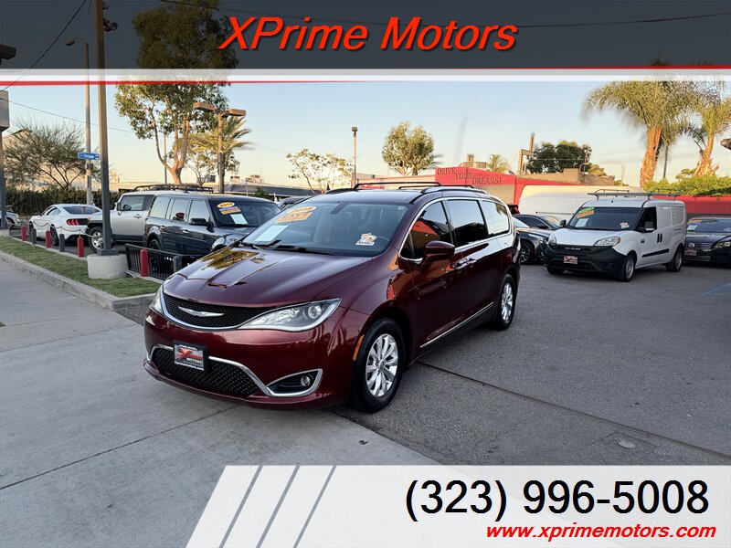2018 Chrysler Pacifica Touring L - Photo 3 - South Gate, CA 90280