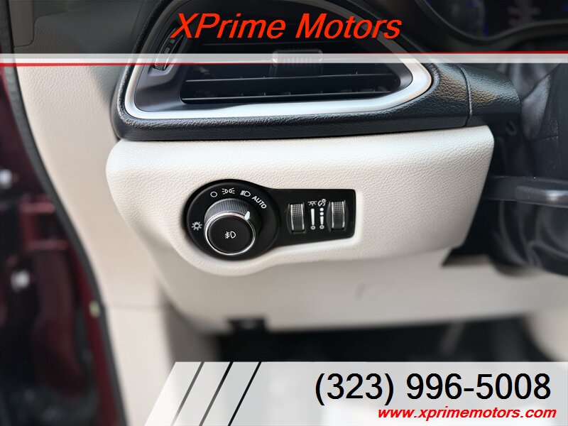 2018 Chrysler Pacifica Touring L - Photo 16 - South Gate, CA 90280