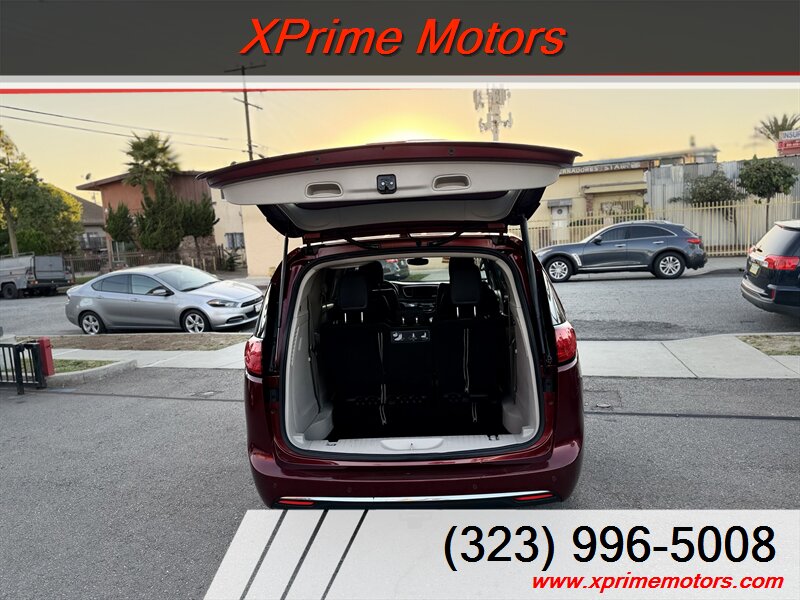 2018 Chrysler Pacifica Touring L - Photo 11 - South Gate, CA 90280