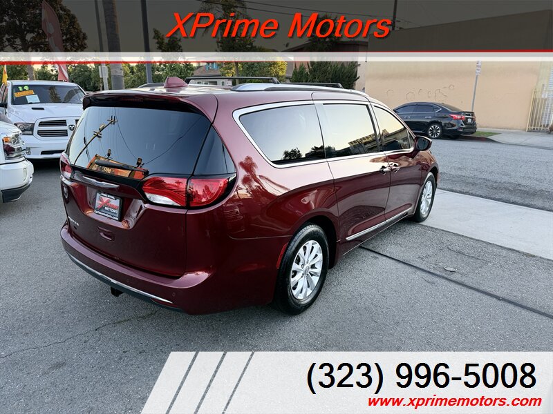2018 Chrysler Pacifica Touring L - Photo 7 - South Gate, CA 90280