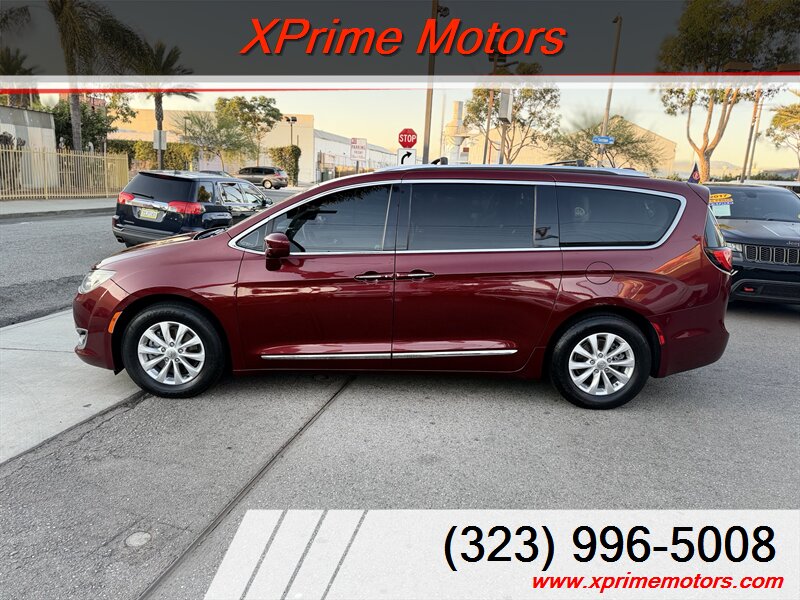 2018 Chrysler Pacifica Touring L - Photo 4 - South Gate, CA 90280