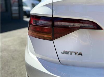 2019 Volkswagen Jetta SEL 4dr Sedan   - Photo 11 - South Gate, CA 90280