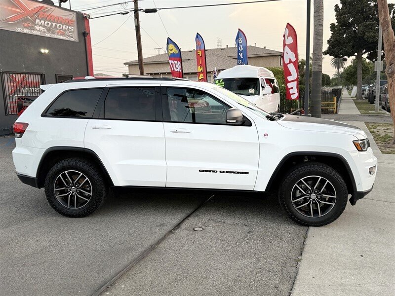 2018 Jeep Grand Cherokee Trailhawk   - Photo 9 - South Gate, CA 90280