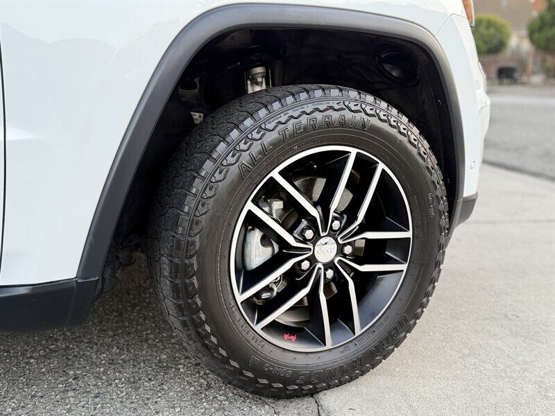 2018 Jeep Grand Cherokee Trailhawk   - Photo 10 - South Gate, CA 90280