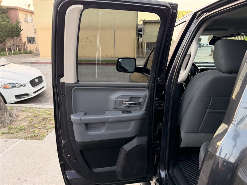 2016 RAM 1500 SLT - Photo 25 - South Gate, CA 90280