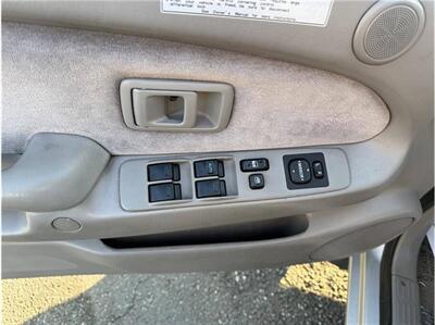 2002 Toyota Tacoma PreRunner V6 4dr Double Cab 2WD SB   - Photo 16 - South Gate, CA 90280