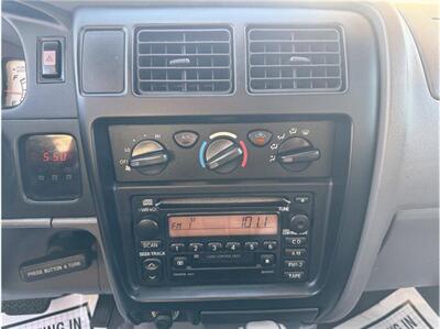 2002 Toyota Tacoma PreRunner V6 4dr Double Cab 2WD SB   - Photo 21 - South Gate, CA 90280