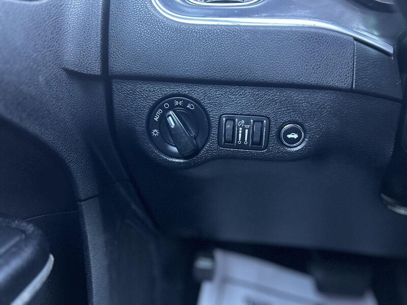 2020 Dodge Charger SXT - Photo 15 - South Gate, CA 90280