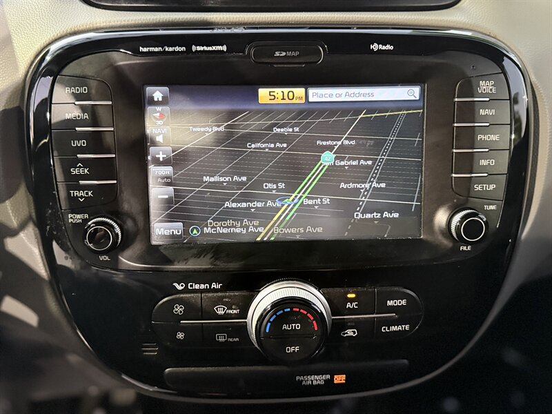 2017 Kia Soul +   - Photo 19 - South Gate, CA 90280