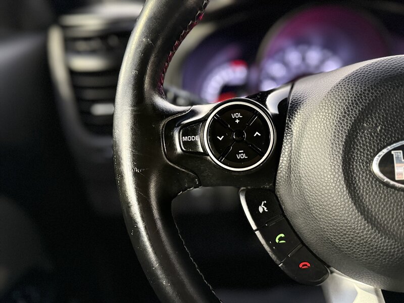 2017 Kia Soul +   - Photo 16 - South Gate, CA 90280