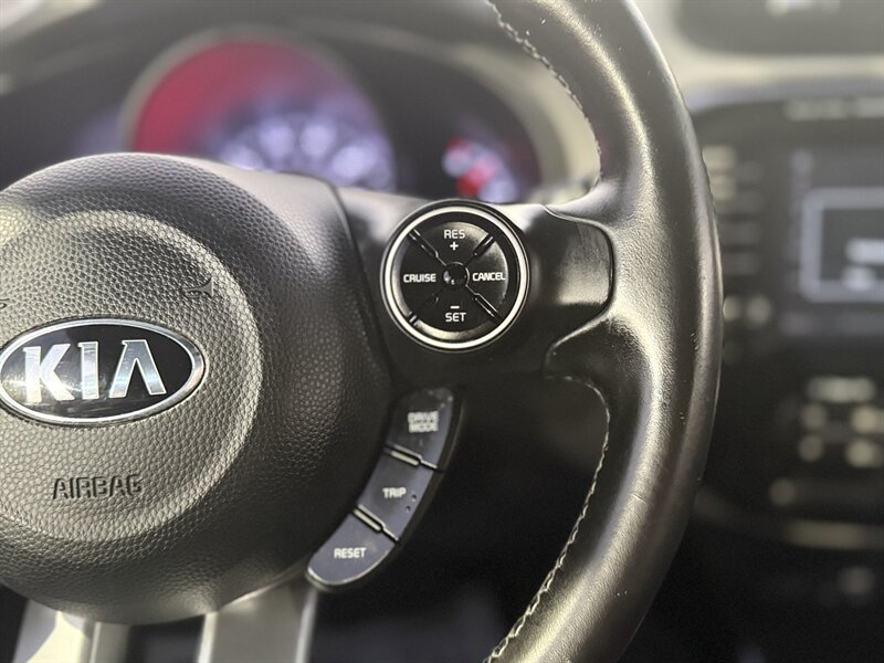 2017 Kia Soul +   - Photo 17 - South Gate, CA 90280