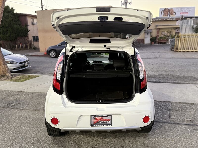 2017 Kia Soul +   - Photo 10 - South Gate, CA 90280