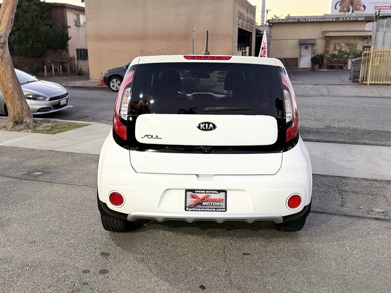 2017 Kia Soul +   - Photo 6 - South Gate, CA 90280