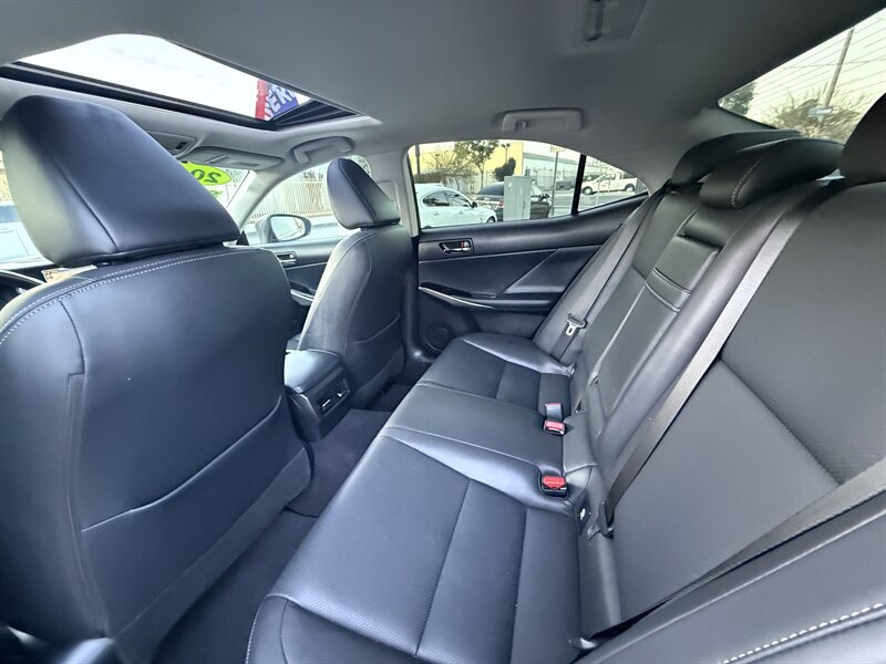 2016 Lexus IS 200t - Photo 27 - South Gate, CA 90280