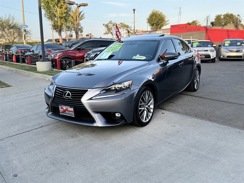 2016 Lexus IS 200t - Photo 4 - South Gate, CA 90280