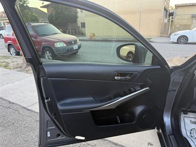 2016 Lexus IS 200t - Photo 15 - South Gate, CA 90280