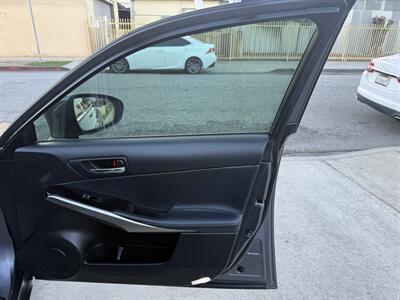 2016 Lexus IS 200t - Photo 32 - South Gate, CA 90280