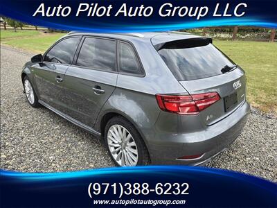 2018 Audi A3 Sportback e-tron 1.4T Premium   - Photo 2 - Oregon City, OR 97045