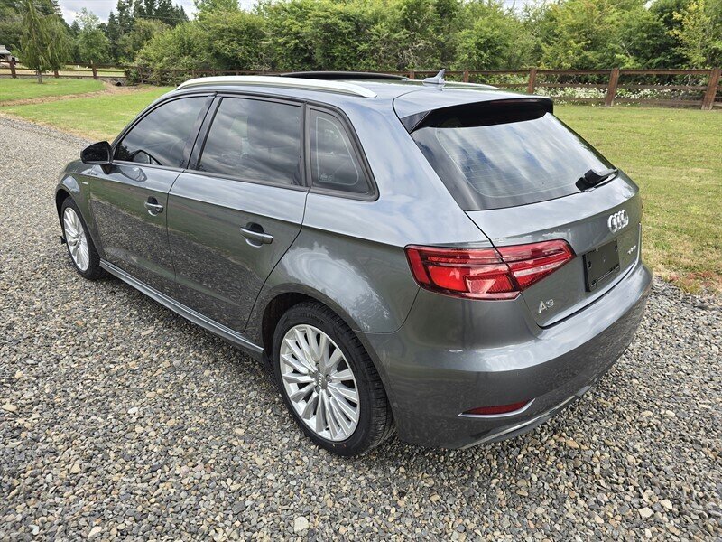 2018 Audi A3 Sportback e-tron 1.4T Premium  