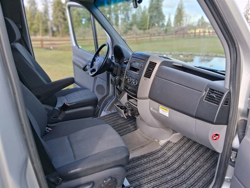 2013 Mercedes-Benz Sprinter 2500 - Photo 11 - Oregon City, OR 97045