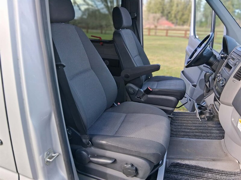 2013 Mercedes-Benz Sprinter 2500 - Photo 12 - Oregon City, OR 97045