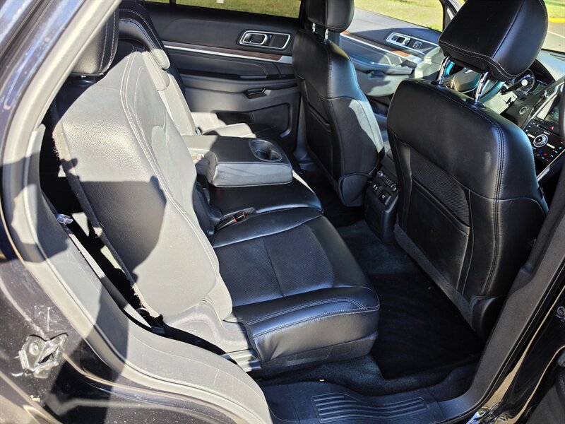 2016 Ford Explorer Limited - Photo 13 - Oregon City, OR 97045
