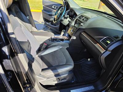 2016 Ford Explorer Limited - Photo 10 - Oregon City, OR 97045