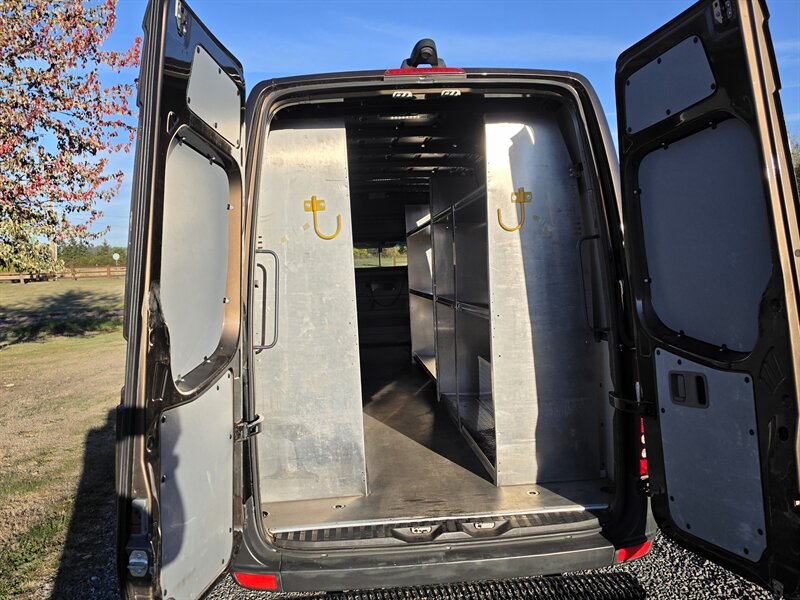 2017 Freightliner Sprinter 2500 - Photo 13 - Oregon City, OR 97045