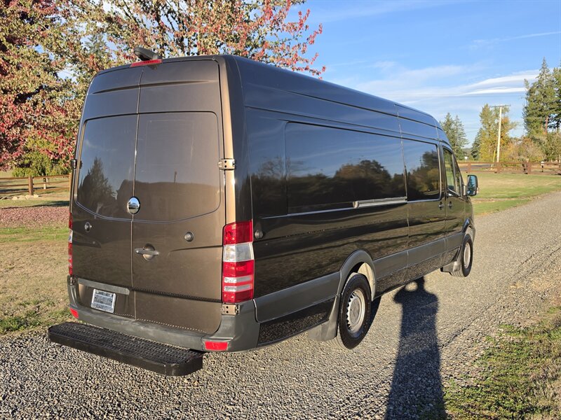 2017 Freightliner Sprinter 2500 - Photo 4 - Oregon City, OR 97045