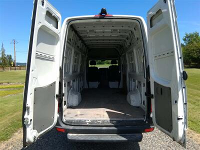 2018 Mercedes-Benz Sprinter Worker 2500 - Photo 14 - Oregon City, OR 97045