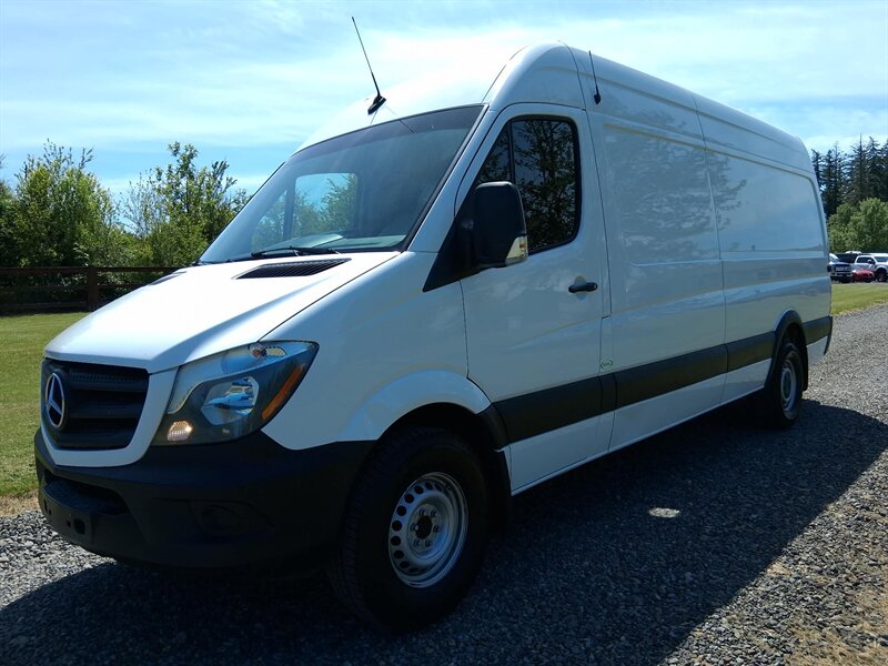 2018 Mercedes-Benz Sprinter Worker 2500 - Photo 5 - Oregon City, OR 97045