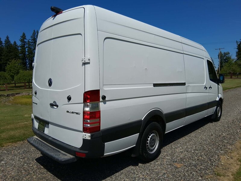 2018 Mercedes-Benz Sprinter Worker 2500 - Photo 8 - Oregon City, OR 97045