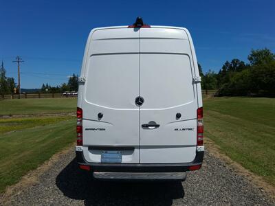 2018 Mercedes-Benz Sprinter Worker 2500 - Photo 3 - Oregon City, OR 97045