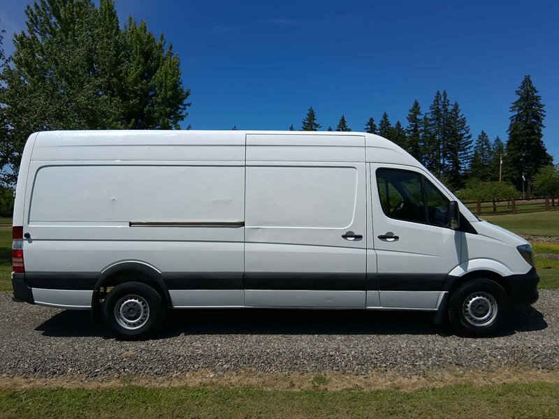 2018 Mercedes-Benz Sprinter Worker 2500   - Photo 1 - Oregon City, OR 97045