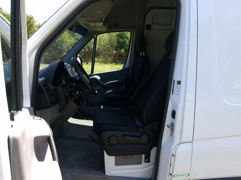 2018 Mercedes-Benz Sprinter Worker 2500 - Photo 9 - Oregon City, OR 97045