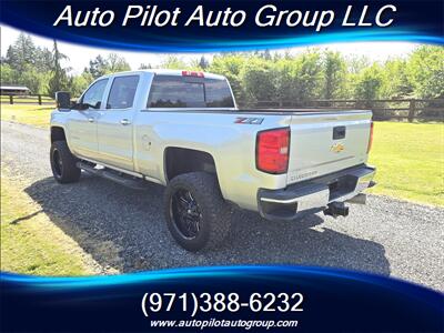 2019 Chevrolet Silverado 2500 LTZ   - Photo 8 - Oregon City, OR 97045