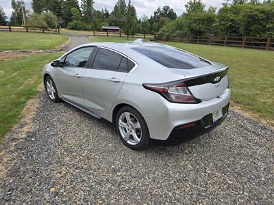 2018 Chevrolet Volt LT   - Photo 2 - Oregon City, OR 97045