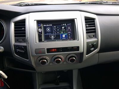 2011 Toyota Tacoma - Photo 13 - Oregon City, OR 97045