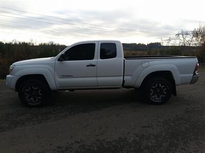 2011 Toyota Tacoma - Photo 5 - Oregon City, OR 97045