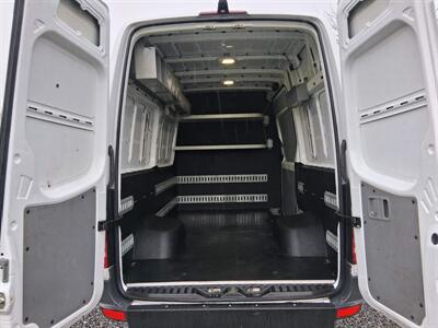 2015 Mercedes-Benz Sprinter 3500   - Photo 14 - Oregon City, OR 97045