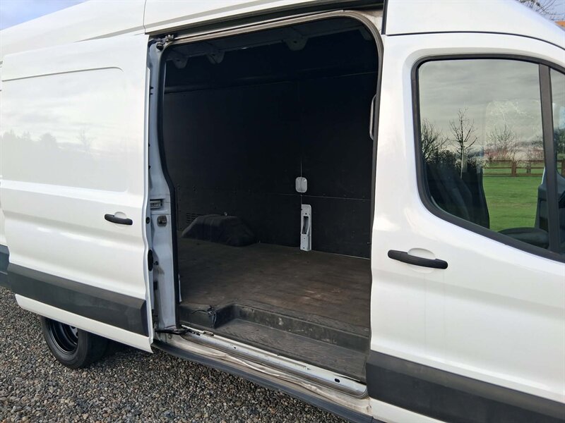 2022 Ford Transit 350 HD - Photo 15 - Oregon City, OR 97045