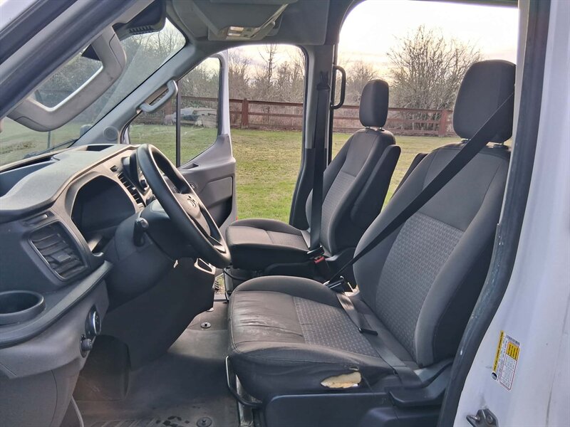 2022 Ford Transit 350 HD - Photo 8 - Oregon City, OR 97045