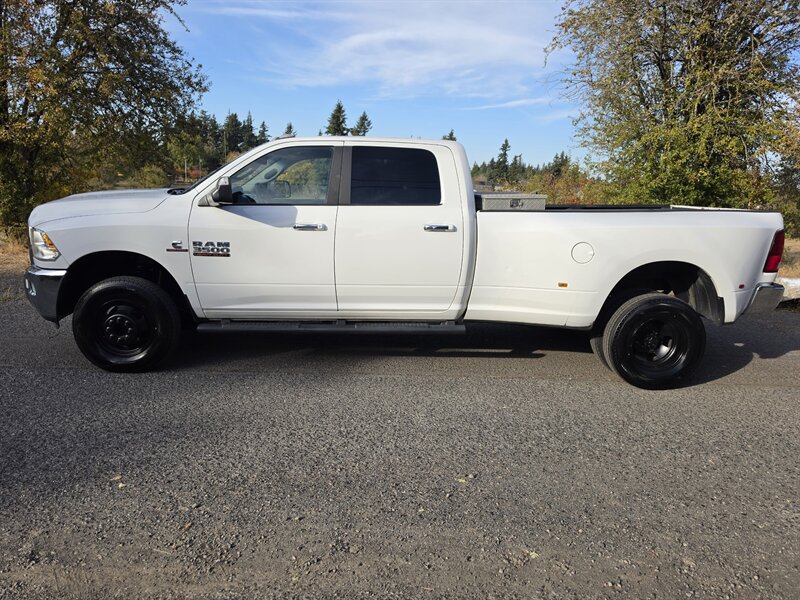 2018 RAM 3500 SLT   - Photo 1 - Oregon City, OR 97045