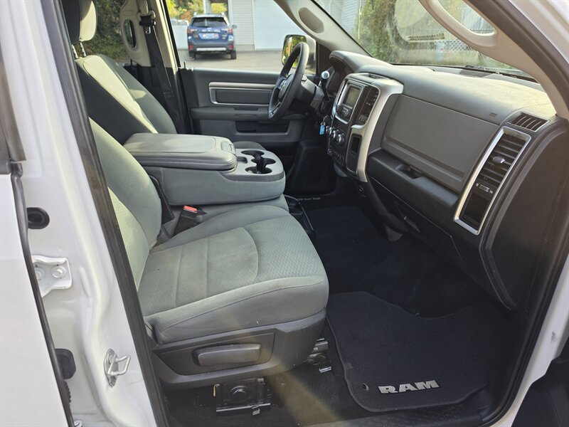 2018 RAM 3500 SLT - Photo 10 - Oregon City, OR 97045