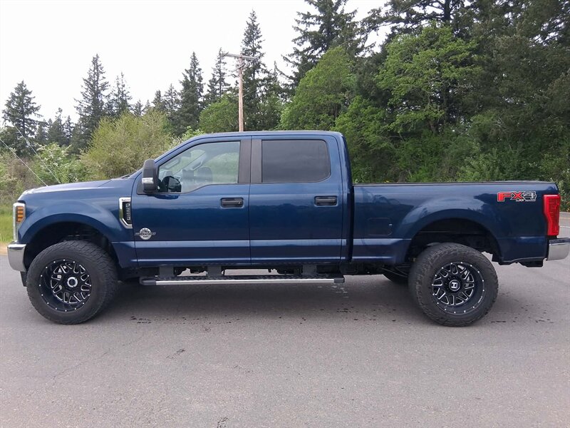 2019 Ford F-250 Super Duty XL   - Photo 1 - Oregon City, OR 97045