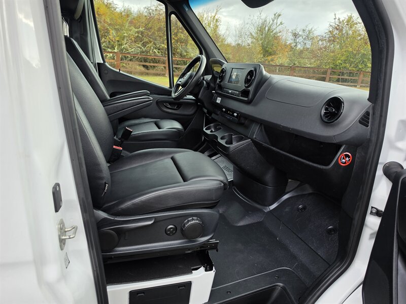 2019 Mercedes-Benz Sprinter 3500XD - Photo 11 - Oregon City, OR 97045