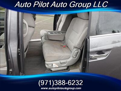 2016 Honda Odyssey SE   - Photo 11 - Oregon City, OR 97045