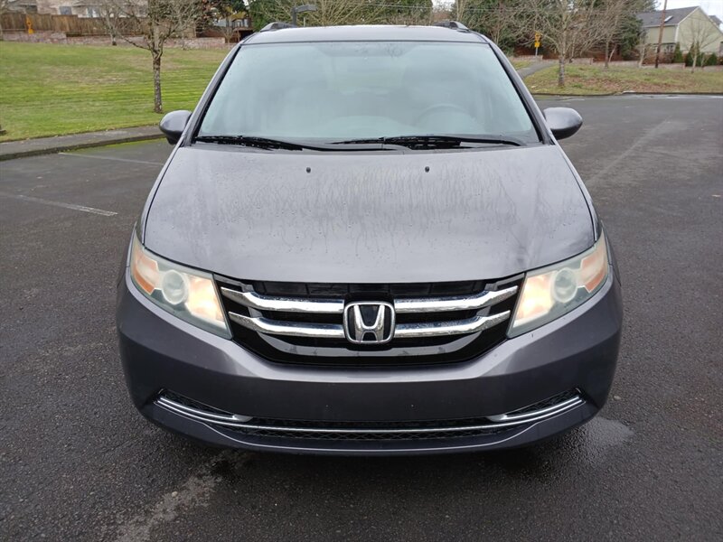 2016 Honda Odyssey SE  